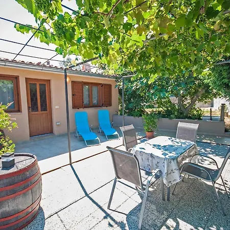 Ferienhaus Kirac Pomer